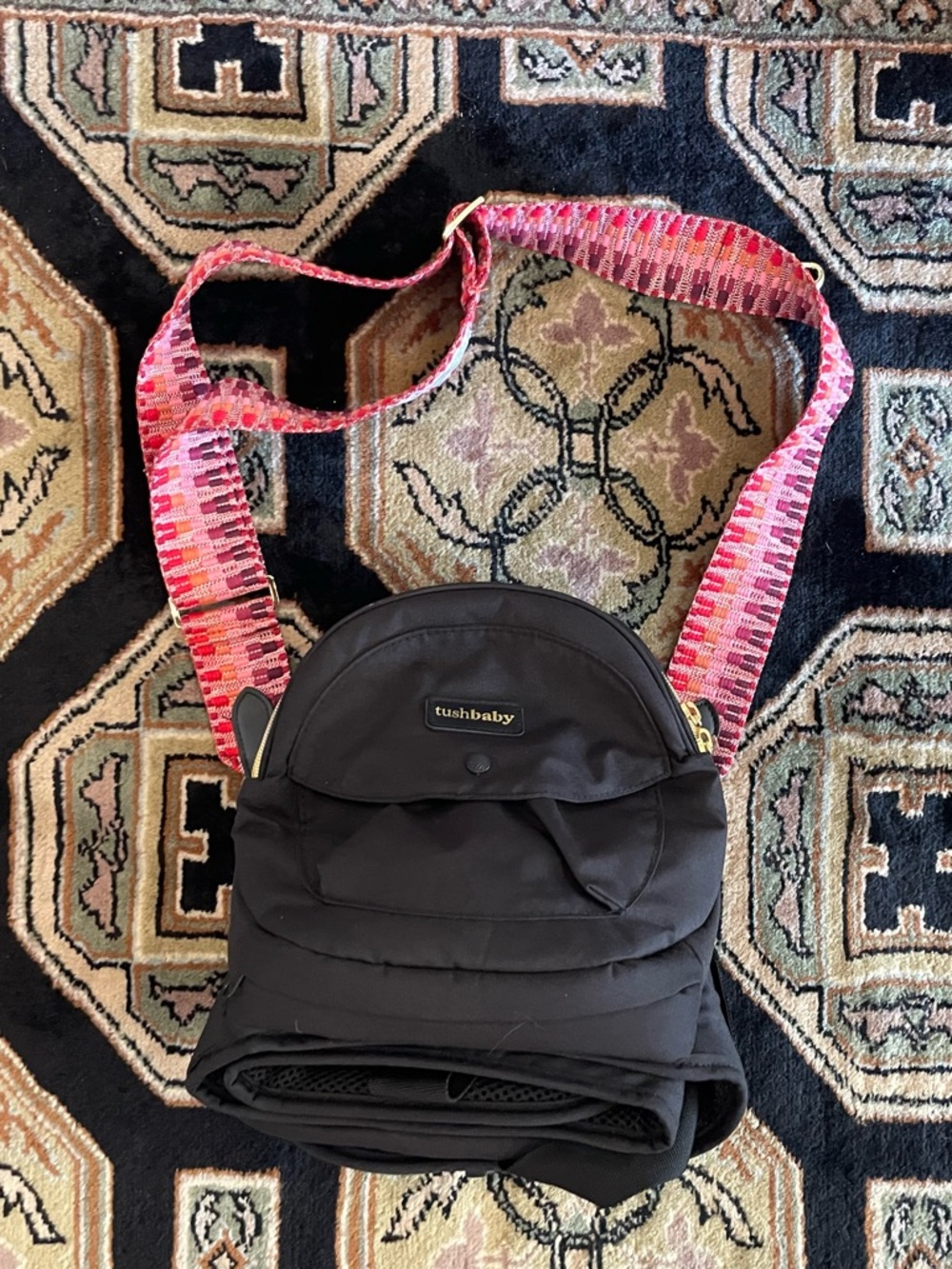 Tushbaby Black and Gold with Carrying Strap - Picture 2 of 4